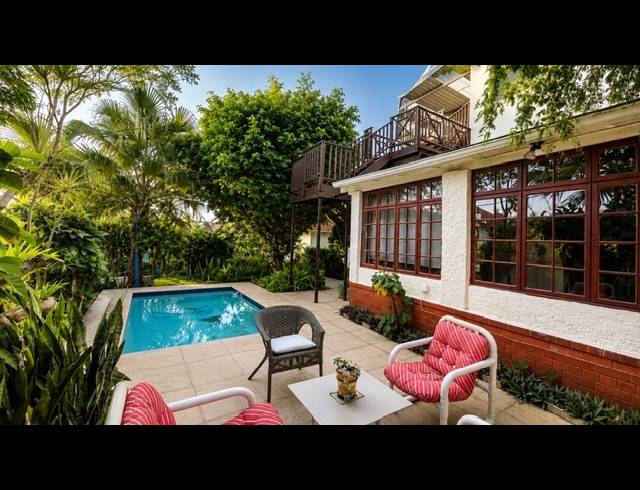 6 BEDROOM HOUSE FOR SALE IN ESSENWOOD